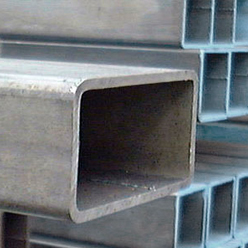 Perfil de acero HSS con sección rectangular